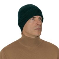 This 3-ply Unisex cashmere beanie features a classic ribbed knit design, offering a snug fit and a luxuriously soft texture, available in a range of rich, elegant colours