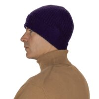 This 3-ply Unisex cashmere beanie features a classic ribbed knit design, offering a snug fit and a luxuriously soft texture, available in a range of rich, elegant colours
