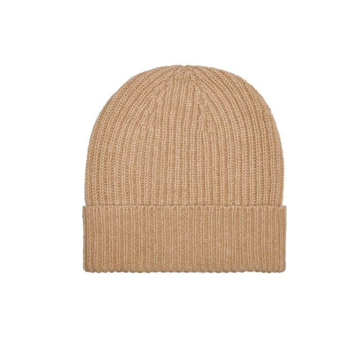 This 3-ply Unisex cashmere beanie features a classic ribbed knit design, offering a snug fit and a luxuriously soft texture, available in a range of rich, elegant colours