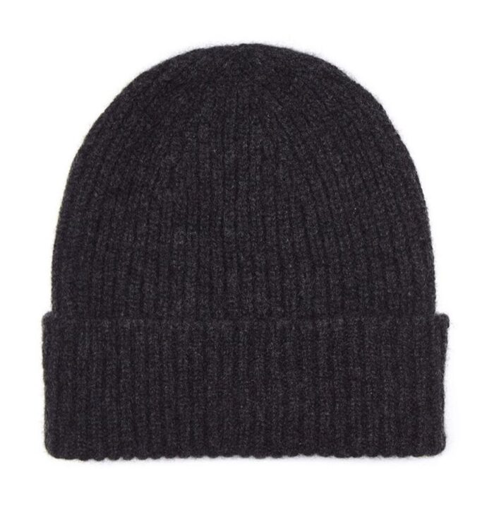 This 3-ply cashmere beanie features a classic ribbed knit design, offering a snug fit and a luxuriously soft texture, available in a range of rich, elegant colors.