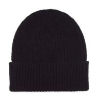 This 3-ply cashmere beanie features a classic ribbed knit design, offering a snug fit and a luxuriously soft texture, available in a range of rich, elegant colors.