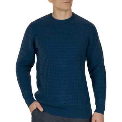 Men's classic honeycomb cashmere jumper in a timeless design, crafted from 100% cashmere for luxurious softness and comfort