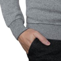 Men's classic Jacquard cashmere jumper in a timeless design, crafted from 100% cashmere for luxurious softness and comfort. Featured in grey