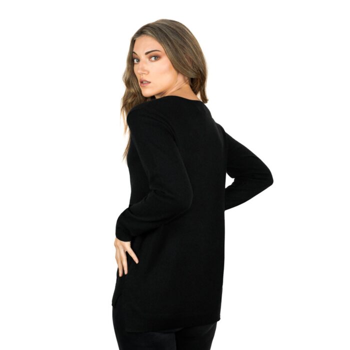 Black women's cashmere tunic jumper with a relaxed fit and luxurious soft texture