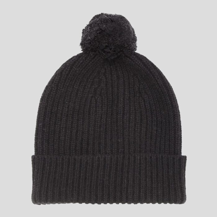 This 3-ply Unisex cashmere beanie features a classic ribbed knit design, offering a snug fit and a luxuriously soft texture, available in a range of rich, elegant colours