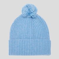 This 3-ply Unisex cashmere beanie features a classic ribbed knit design, offering a snug fit and a luxuriously soft texture, available in a range of rich, elegant colours