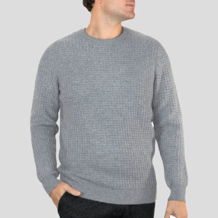 Men's classic honeycomb cashmere jumper in a timeless design, crafted from 100% cashmere for luxurious softness and comfort
