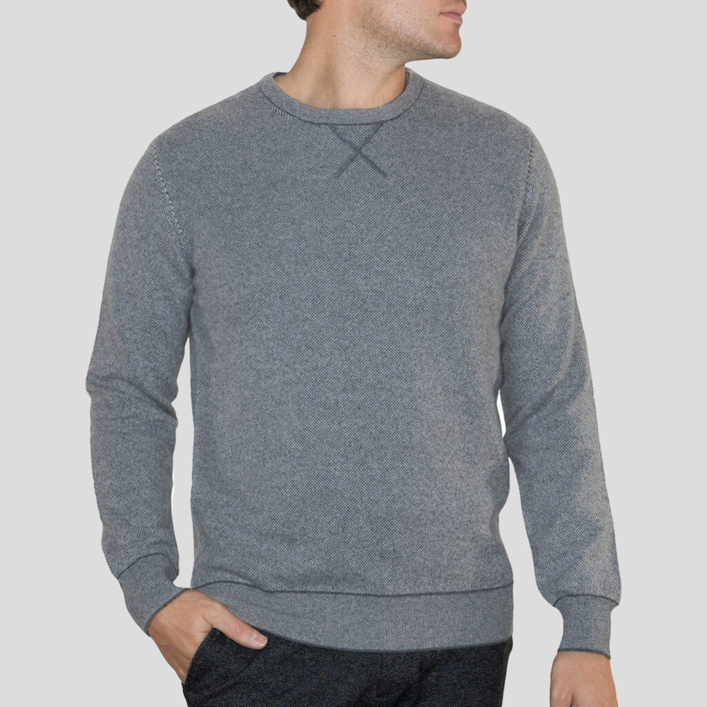 Men's classic jacquard cashmere jumper in a timeless design, crafted from 100% cashmere for luxurious softness and comfort
