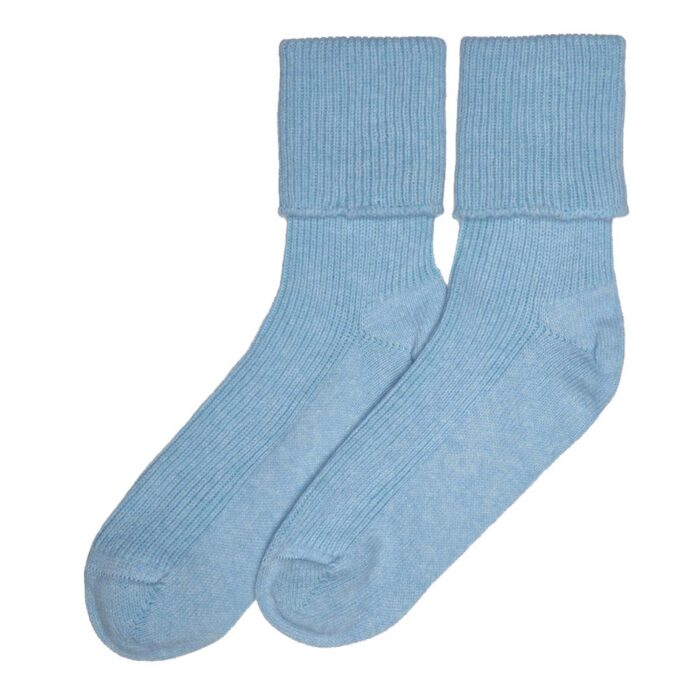 Lona Scott women’s cashmere socks, crafted from 100% cashmere for exceptional softness, warmth, and everyday luxury