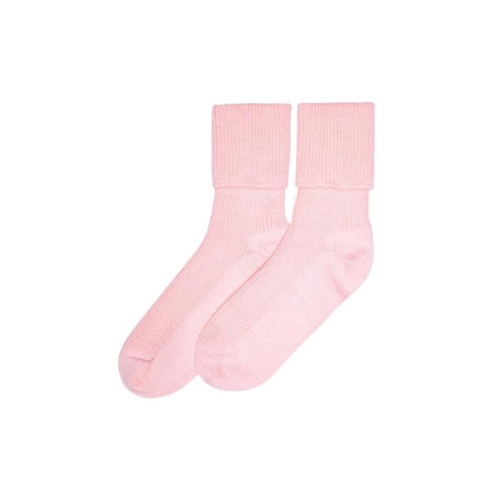 Lona Scott women’s cashmere socks, crafted from 100% cashmere for exceptional softness, warmth, and everyday luxury