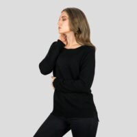 Black women's cashmere tunic jumper with a relaxed fit and luxurious soft texture