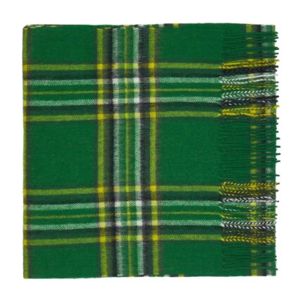Featuring a rich tartan pattern, this 2-ply Lambswool scarf drapes gracefully with a classic check design and a subtle texture, available in a variety of traditional tartans.