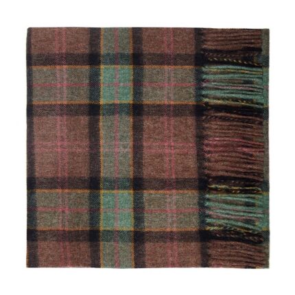 Featuring a rich tartan pattern, this 2-ply Lambswool scarf drapes gracefully with a classic check design and a subtle texture, available in a variety of traditional tartans.