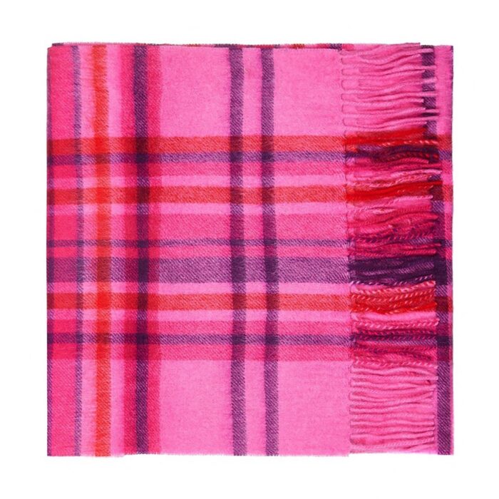Featuring a rich tartan pattern, this 2-ply Lambswool scarf drapes gracefully with a classic check design and a subtle texture, available in a variety of traditional tartans.