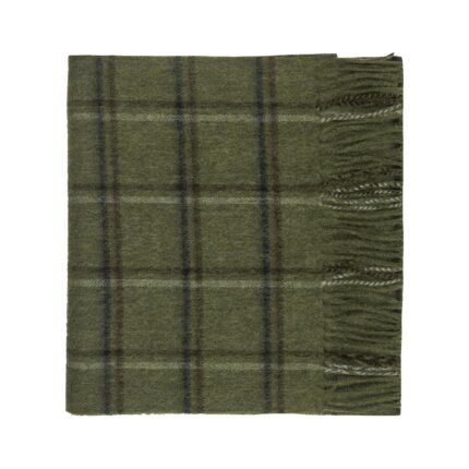Featuring a rich tartan pattern, this 2-ply Lambswool scarf drapes gracefully with a classic check design and a subtle texture, available in a variety of traditional tartans.