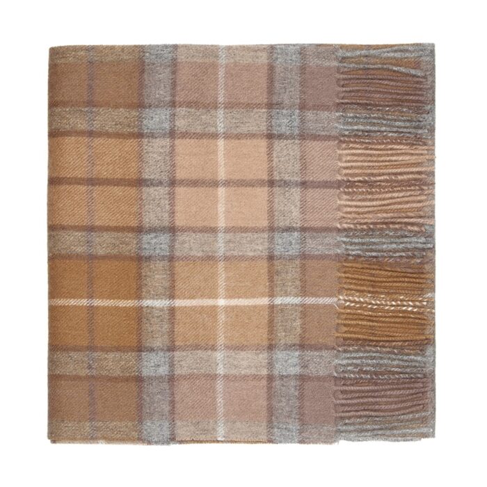 Featuring a rich tartan pattern, this 2-ply Lambswool scarf drapes gracefully with a classic check design and a subtle texture, available in a variety of traditional tartans.