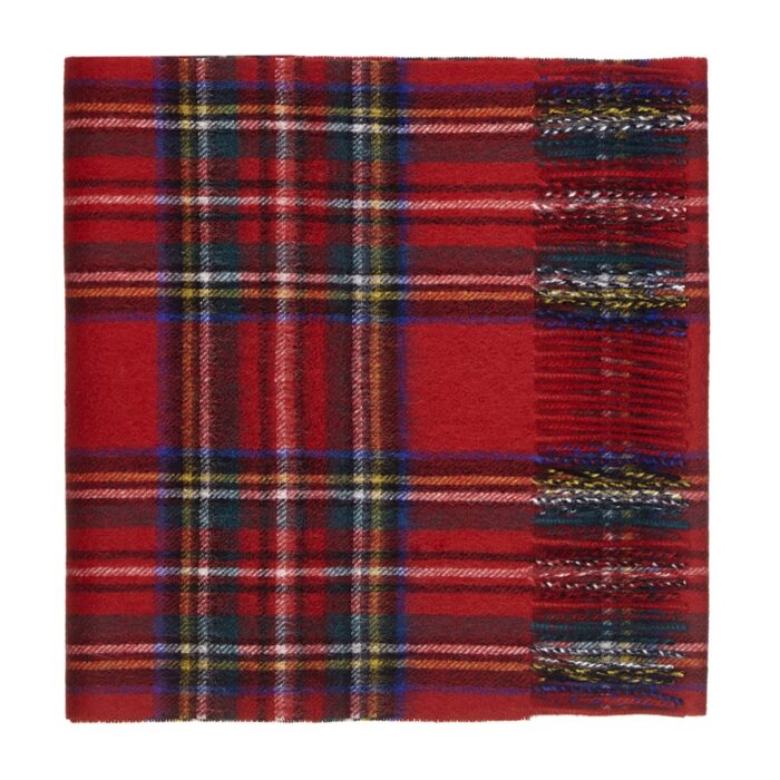 Featuring a rich tartan pattern, this 2-ply Lambswool scarf drapes gracefully with a classic check design and a subtle texture, available in a variety of traditional tartans.