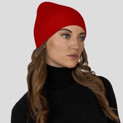 This 3-ply Unisex cashmere beanie features a classic ribbed knit design, offering a snug fit and a luxuriously soft texture, available in a range of rich, elegant colours