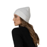 This 3-ply Unisex cashmere beanie features a classic ribbed knit design, offering a snug fit and a luxuriously soft texture, available in a range of rich, elegant colours