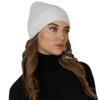 This 3-ply Unisex cashmere beanie features a classic ribbed knit design, offering a snug fit and a luxuriously soft texture, available in a range of rich, elegant colours