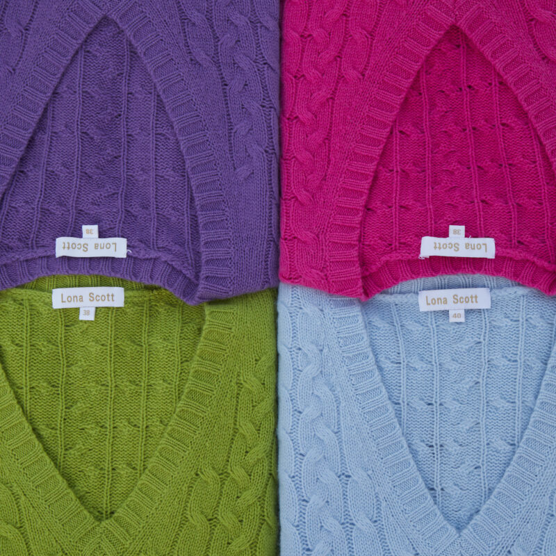 Lona Scott Womens Cable V-neck jumpers in multiple colours