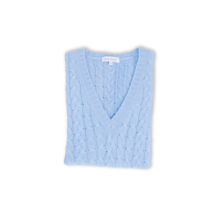 Women's Classic Cable V-Neck jumper in light blue