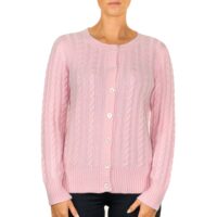 Lona Scott Women's Classic Cashmere Cable Cardigan in Pink. Featuring a classic cable knit design, offering both warmth and sophistication