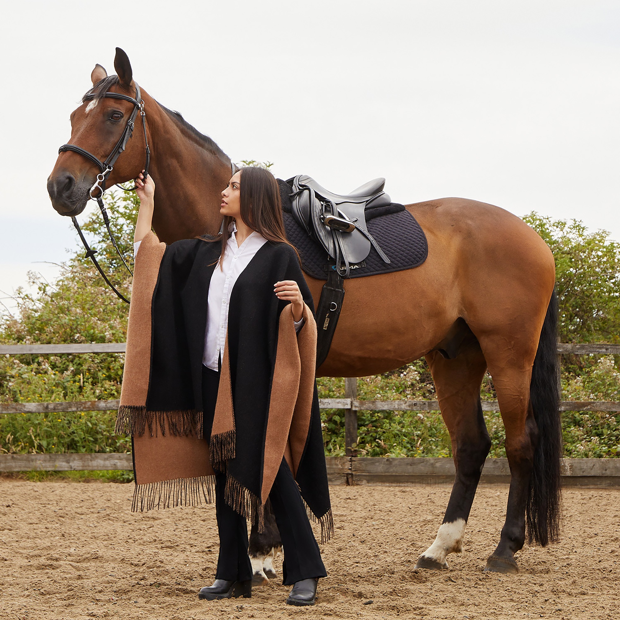 Ladies 100% Ladies Lambswool Reversible Ruana, in Black and Vicuna