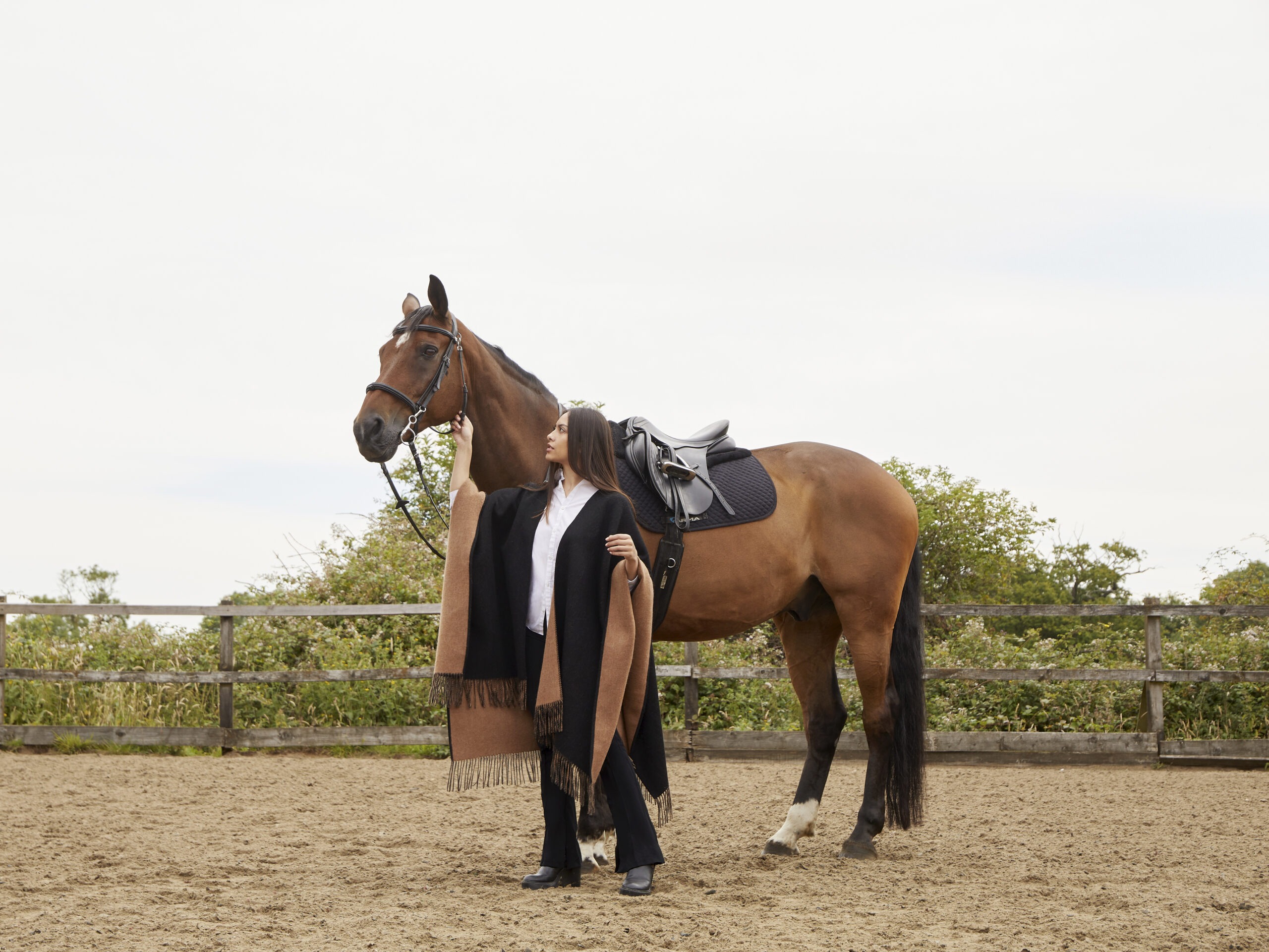 Ladies 100% Ladies Lambswool Reversible Ruana, in Black and Vicuna